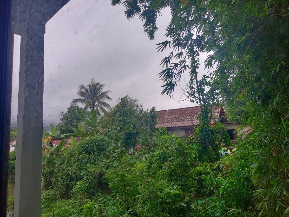 Vang Vieng Champa Hotel Buitenkant foto