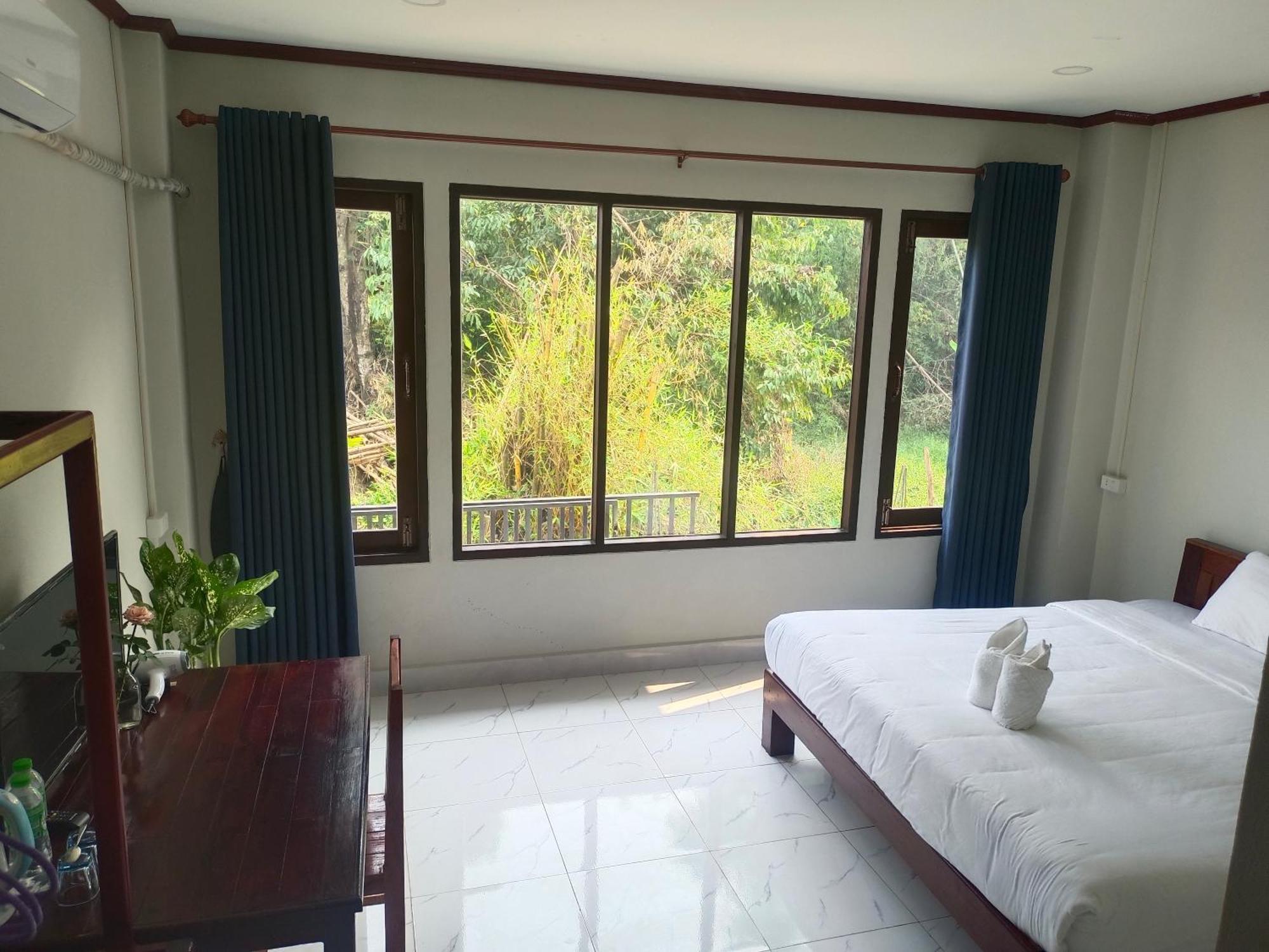Vang Vieng Champa Hotel Buitenkant foto