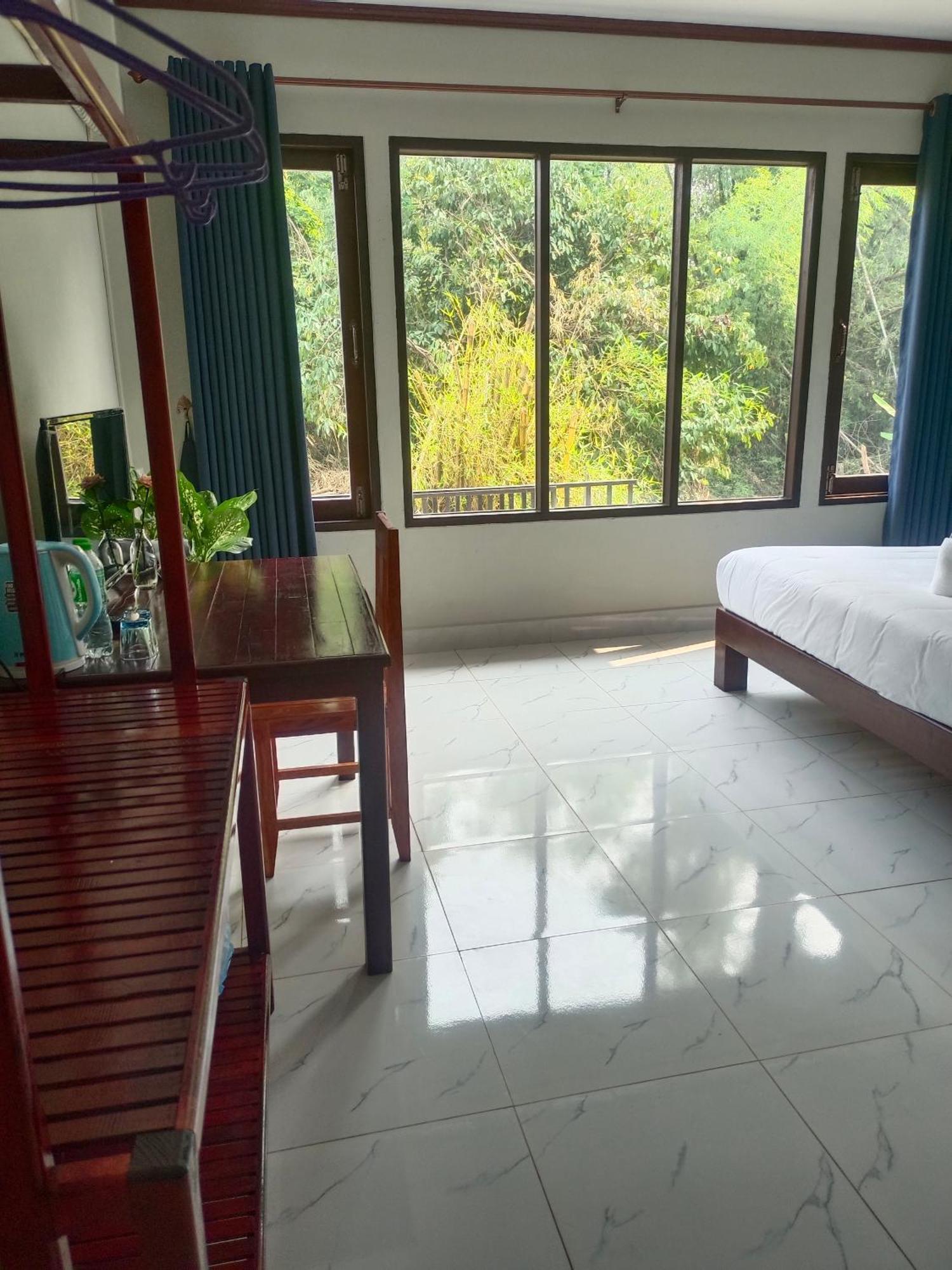 Vang Vieng Champa Hotel Buitenkant foto