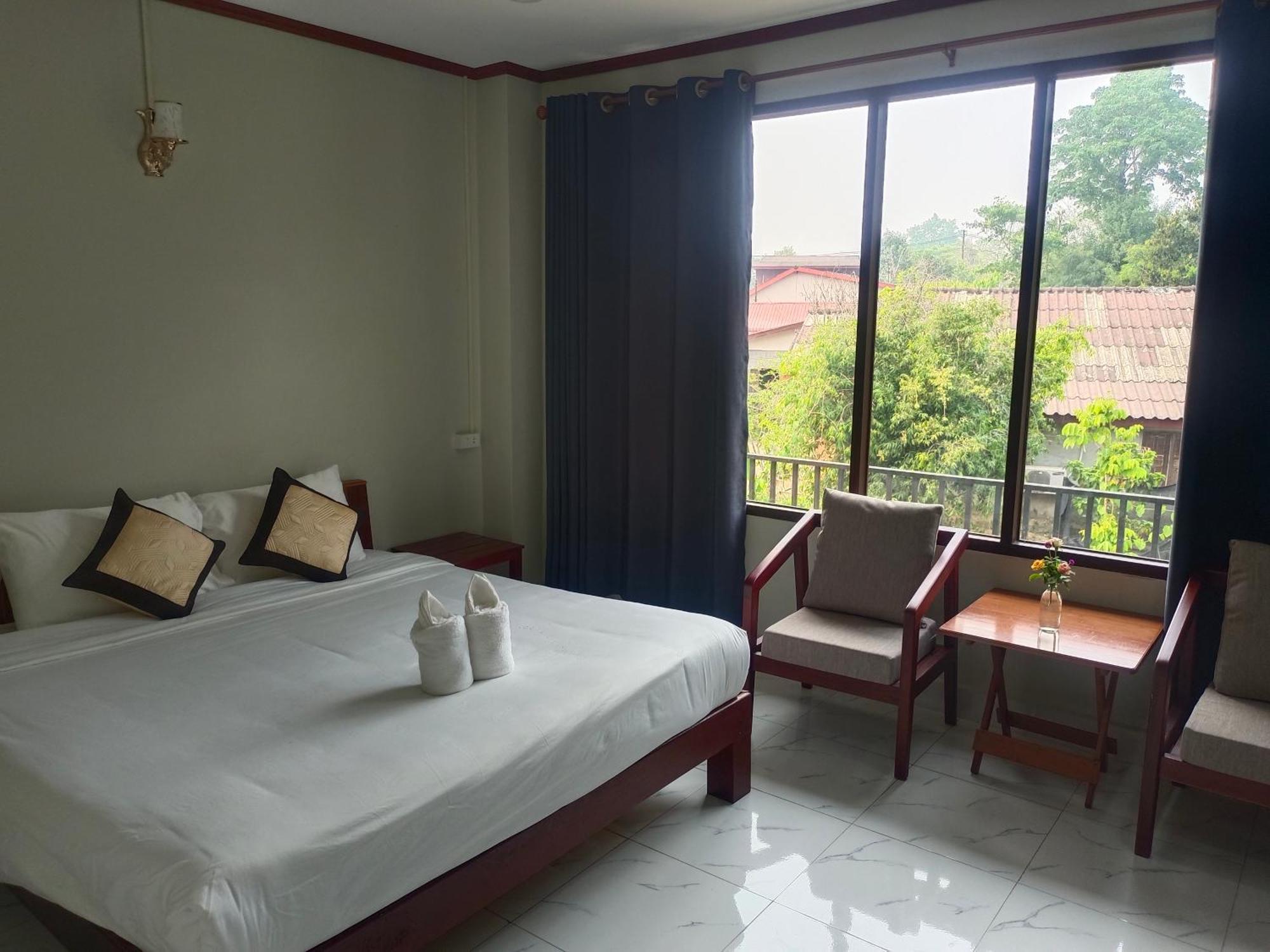 Vang Vieng Champa Hotel Buitenkant foto