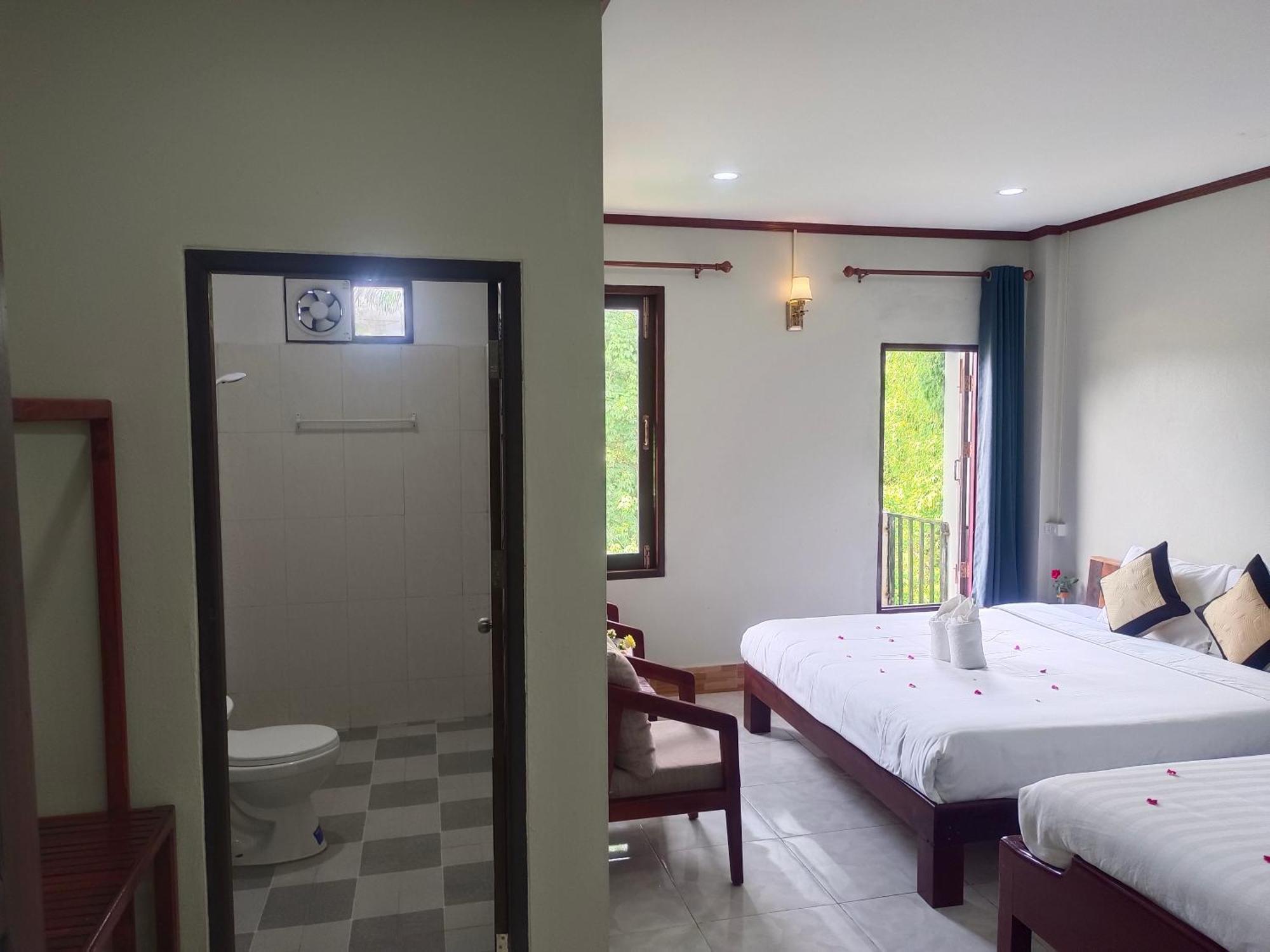 Vang Vieng Champa Hotel Buitenkant foto