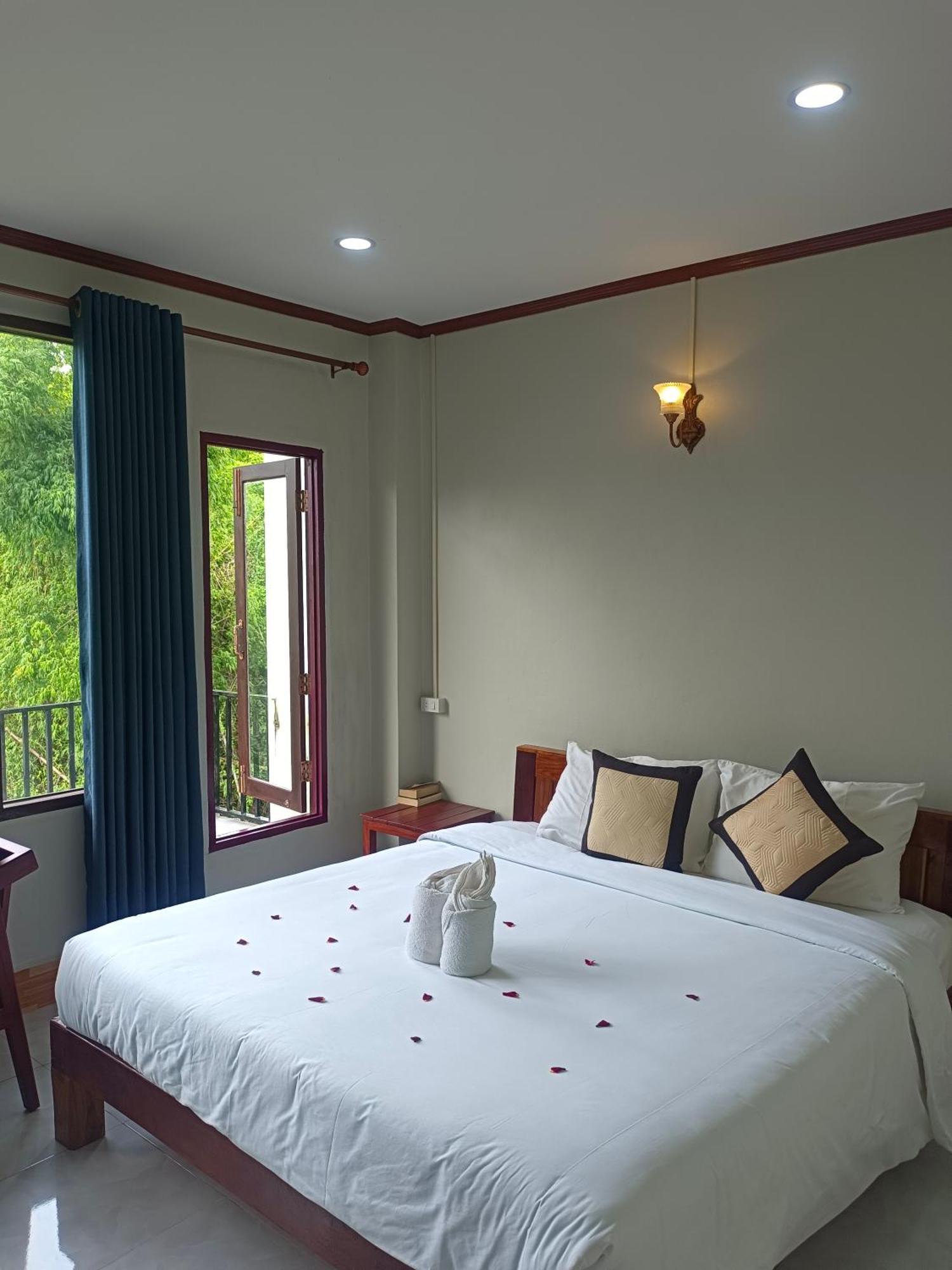 Vang Vieng Champa Hotel Buitenkant foto