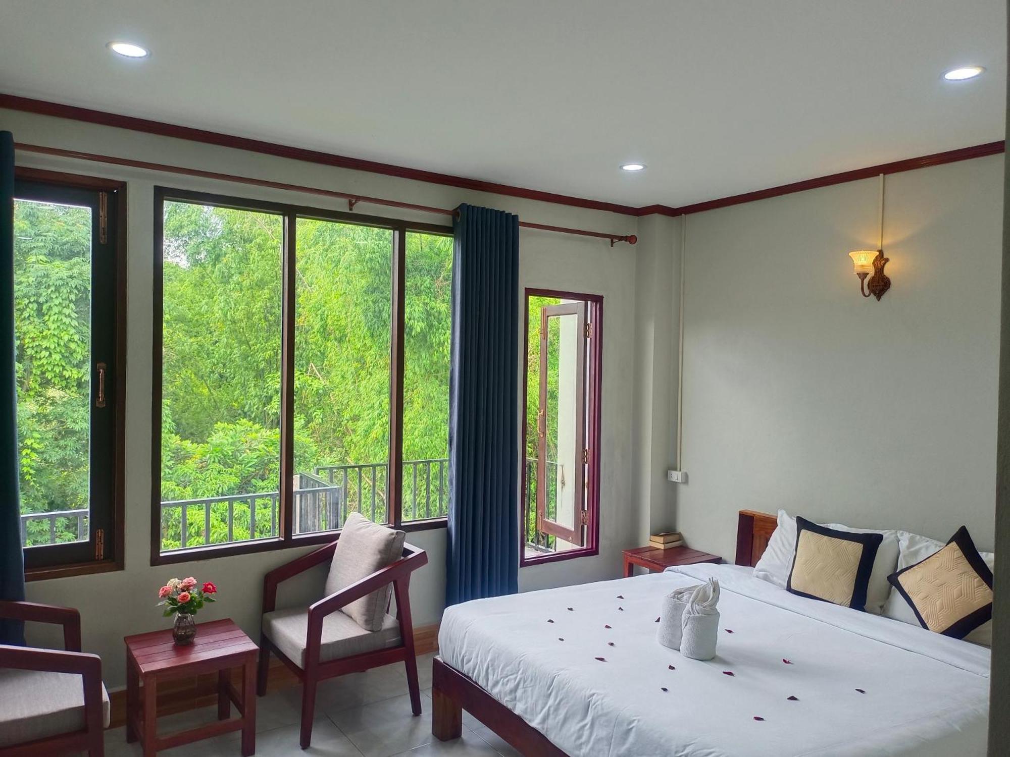Vang Vieng Champa Hotel Buitenkant foto